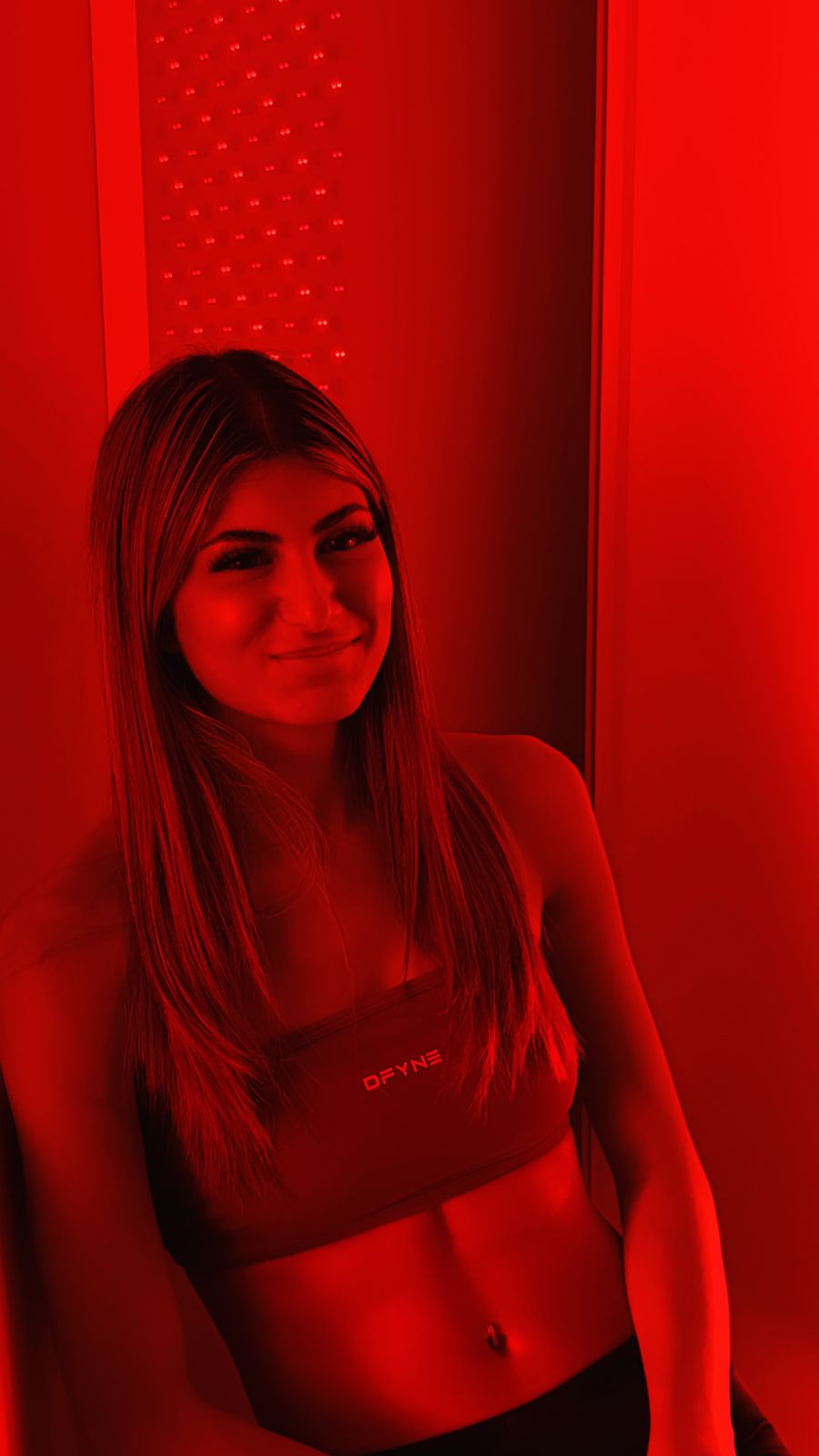 A client in the red light room